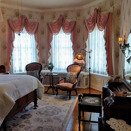 Alexander Mansion Bed & Breakfast Bed & Breakfast Winona Exterior photo