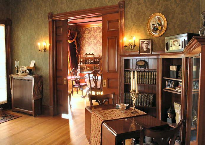 Alexander Mansion Bed & Breakfast 4*