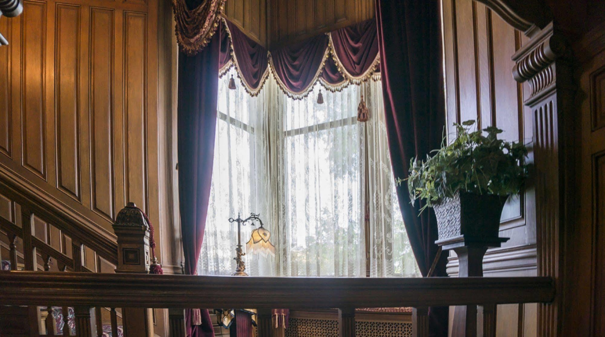 Bed & Breakfast Alexander Mansion Bed & Breakfast 4*
