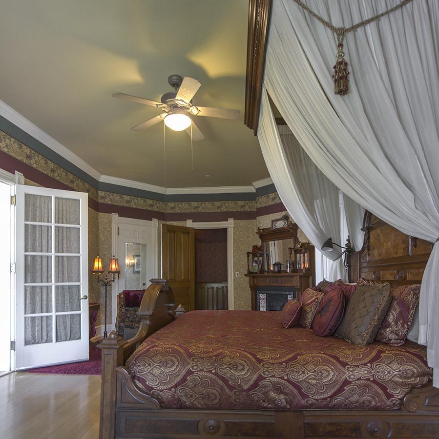 Bed & Breakfast Alexander Mansion Bed & Breakfast 4*